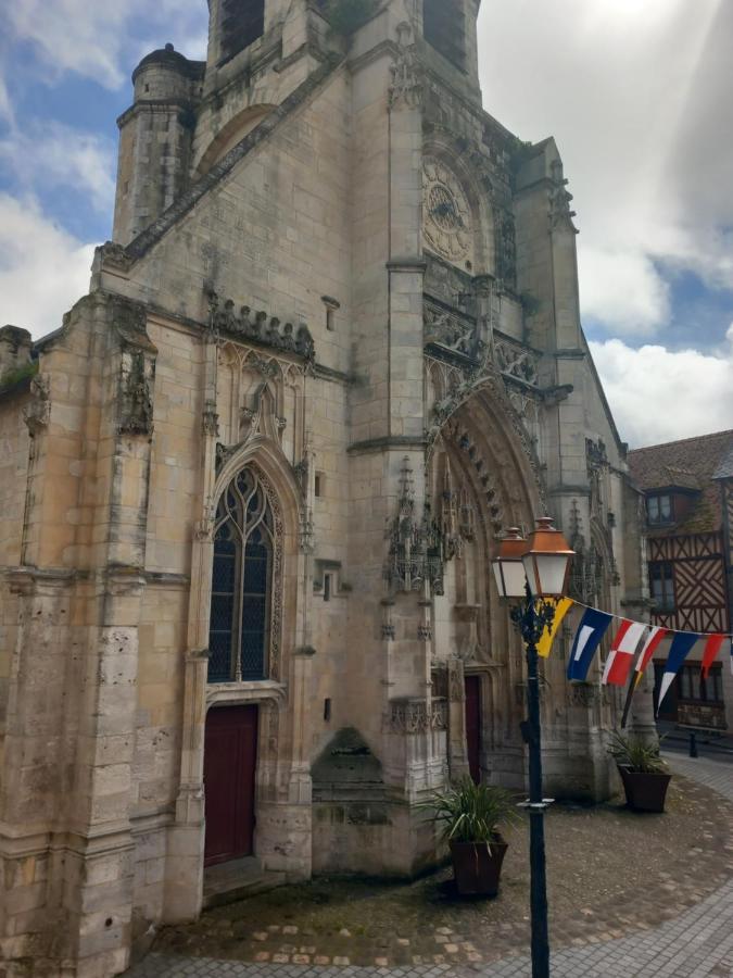 Apartamento Le Leon Honfleur Exterior foto